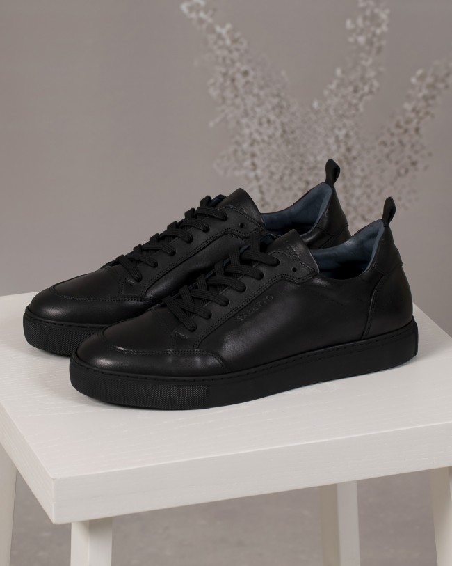 Reggio Noir Cuir