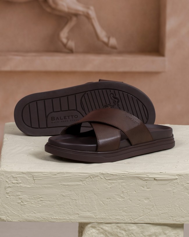 Roxo Marron Cuir