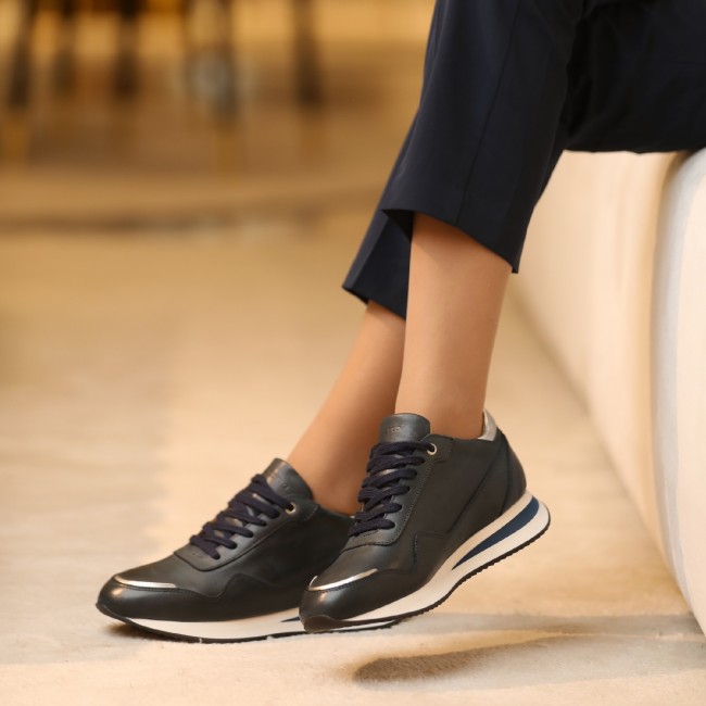 Elda Bleu Cuir